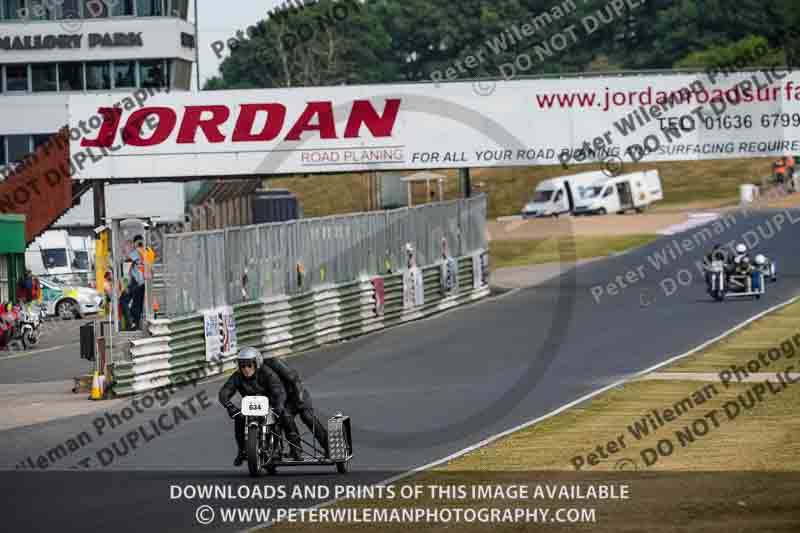 Vintage motorcycle club;eventdigitalimages;mallory park;mallory park trackday photographs;no limits trackdays;peter wileman photography;trackday digital images;trackday photos;vmcc festival 1000 bikes photographs